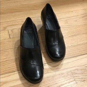 Rosaline Burnished Nappa Black Dansko